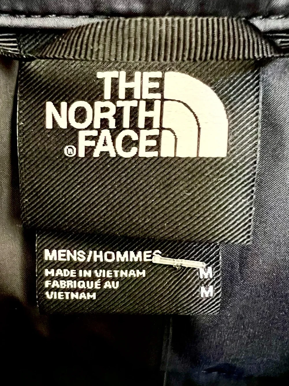 The North Face Black Quilted Insulated Men's Vest - Picture 2 of 3